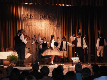 Prireditev Druži naju ples in petje z mednarodno udeležbo 69